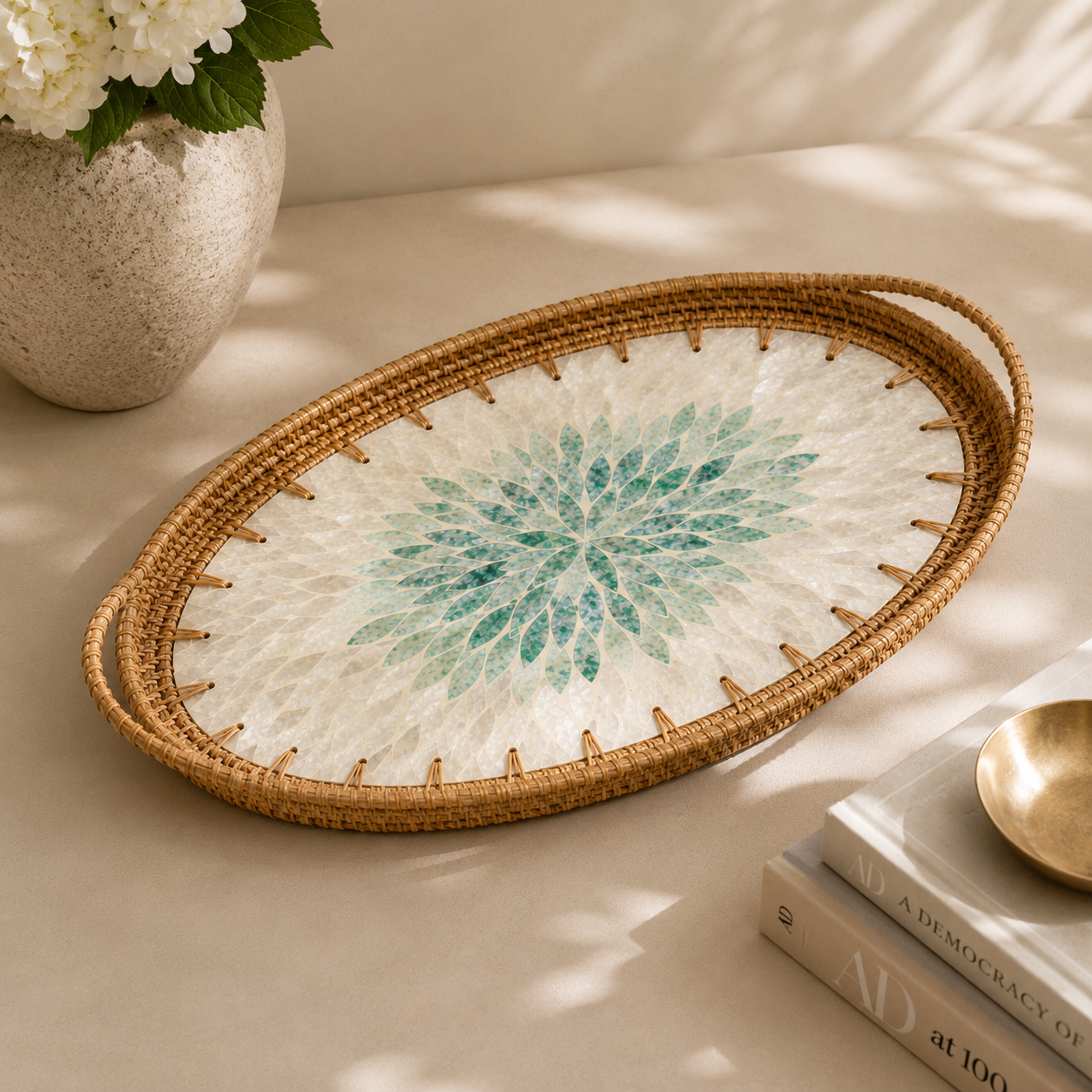 Pearl Bloom Tray | Oval