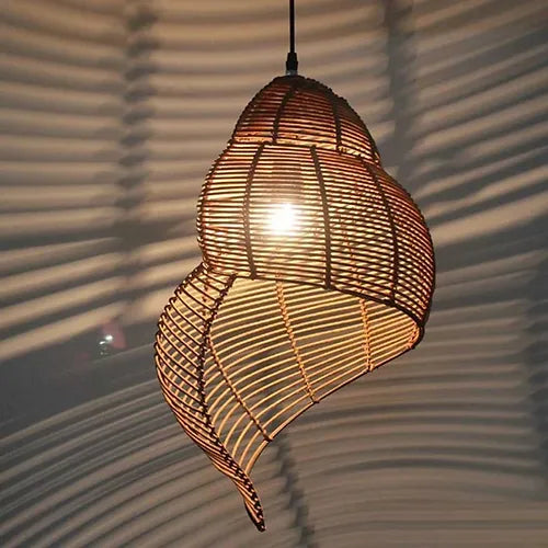 Shell Rattan Lamp